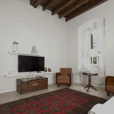 Chez Amelie Apartment